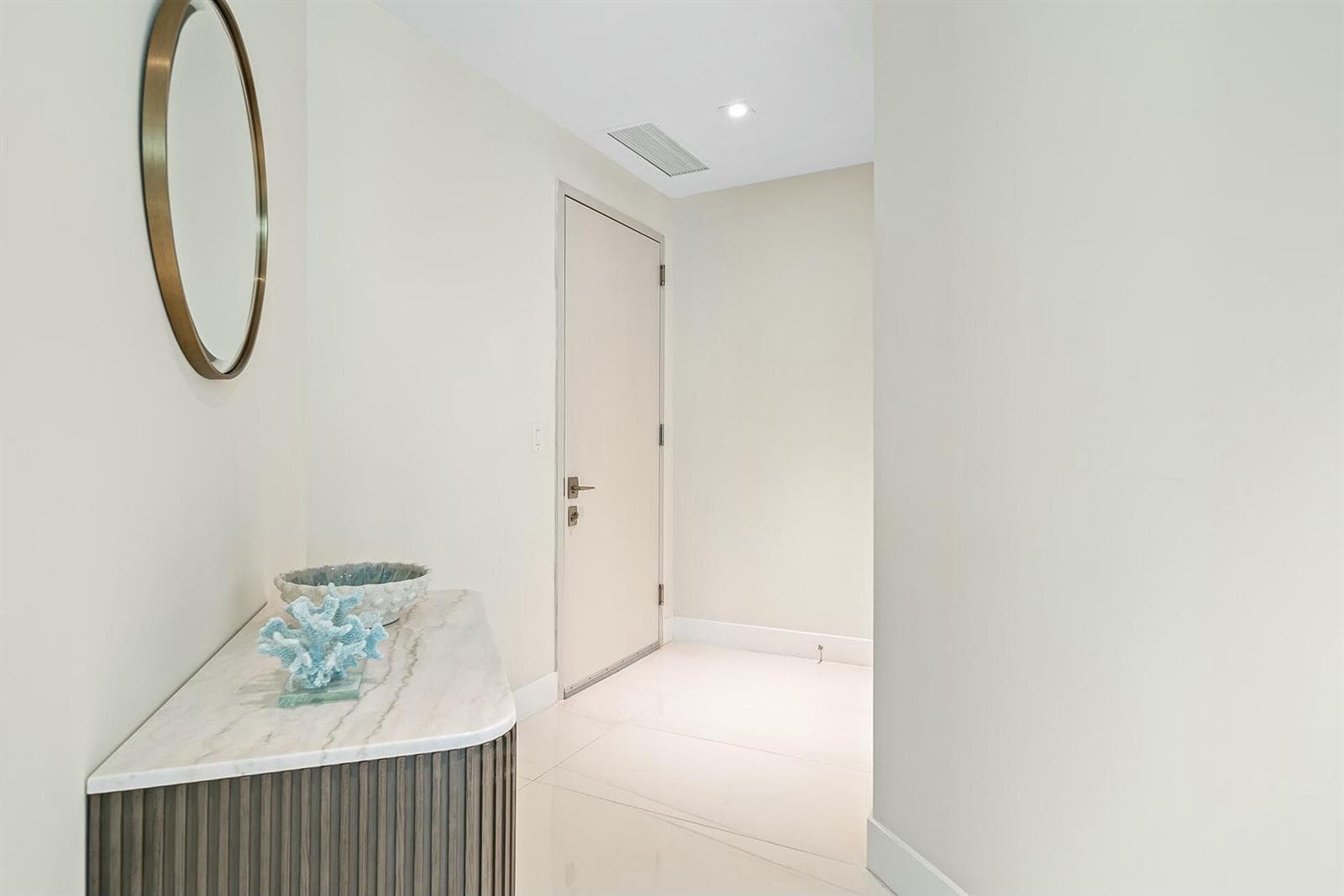 3100 N Ocean Drive H-1409 photo 25