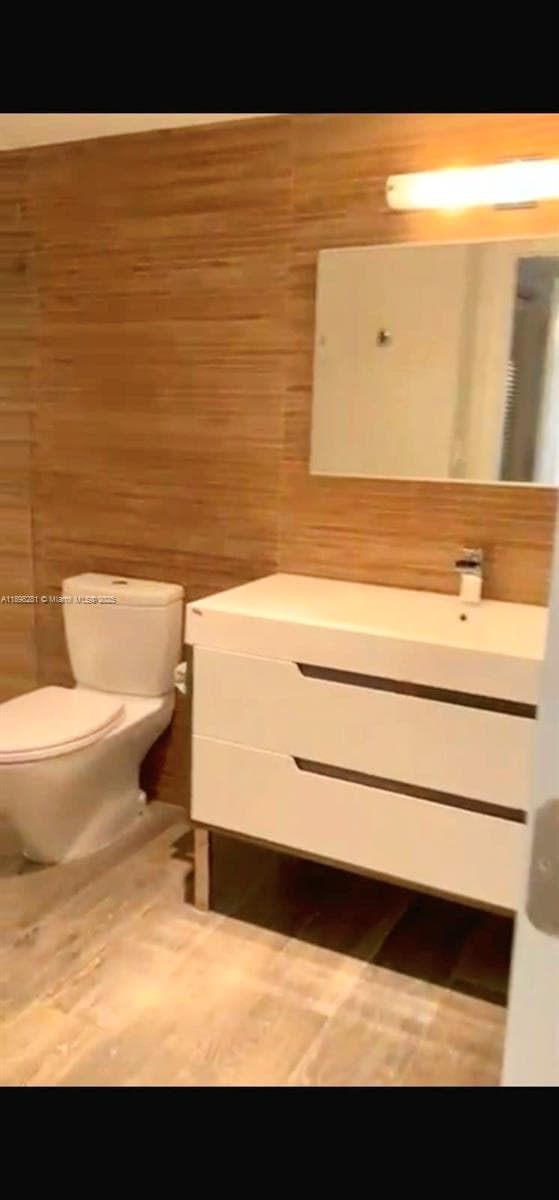 1688 West Ave 209 photo 9