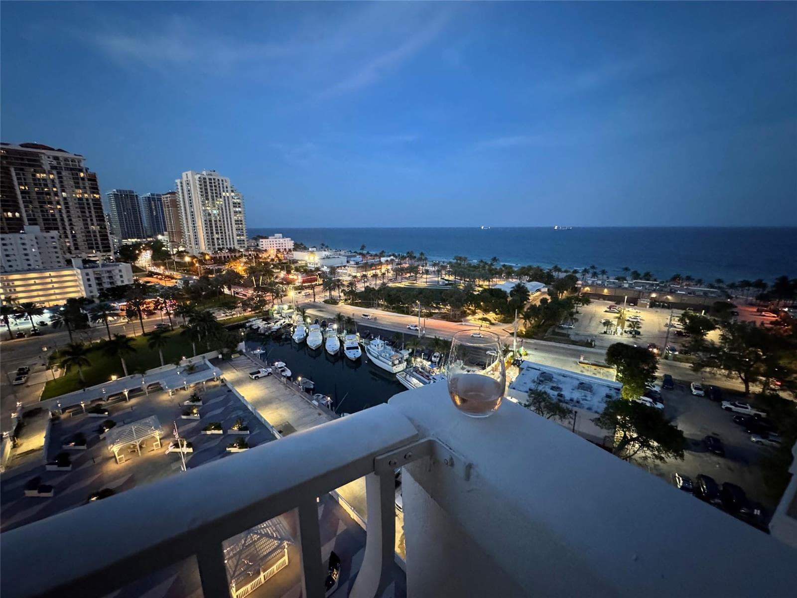 1 Las Olas Circle 1415 photo 2