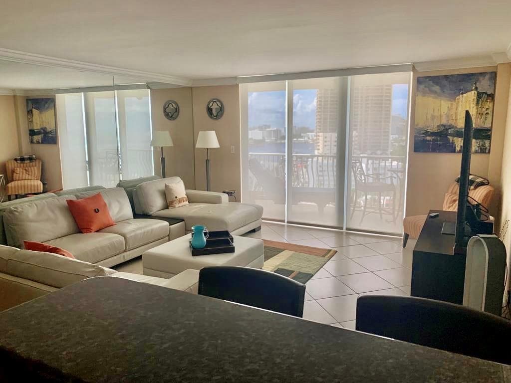 1 Las Olas Circle 1415 photo 6