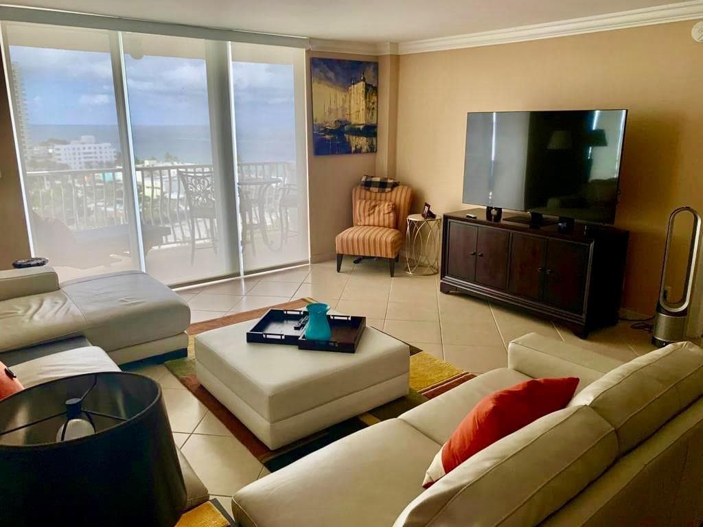 1 Las Olas Circle 1415 photo 5