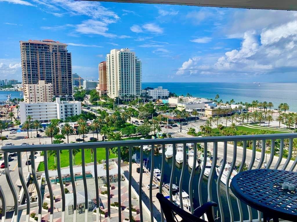 1 Las Olas Circle 1415 photo 8