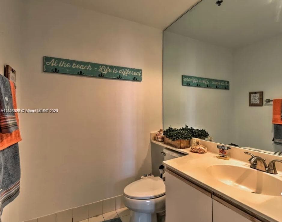 3135 184th St 2103 photo 6