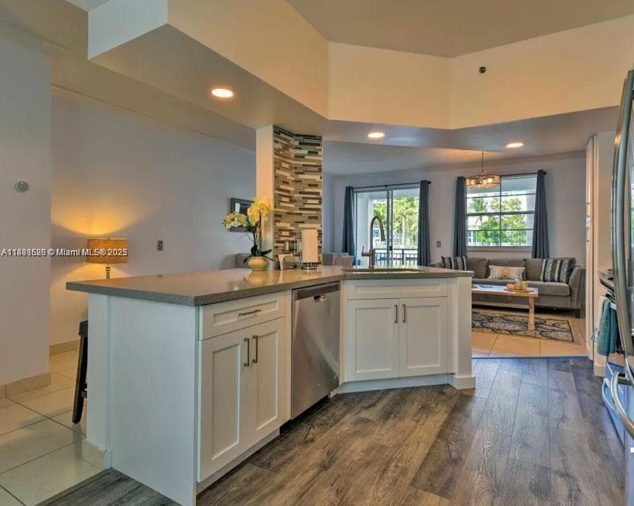 3135 184th St 2103 photo 12