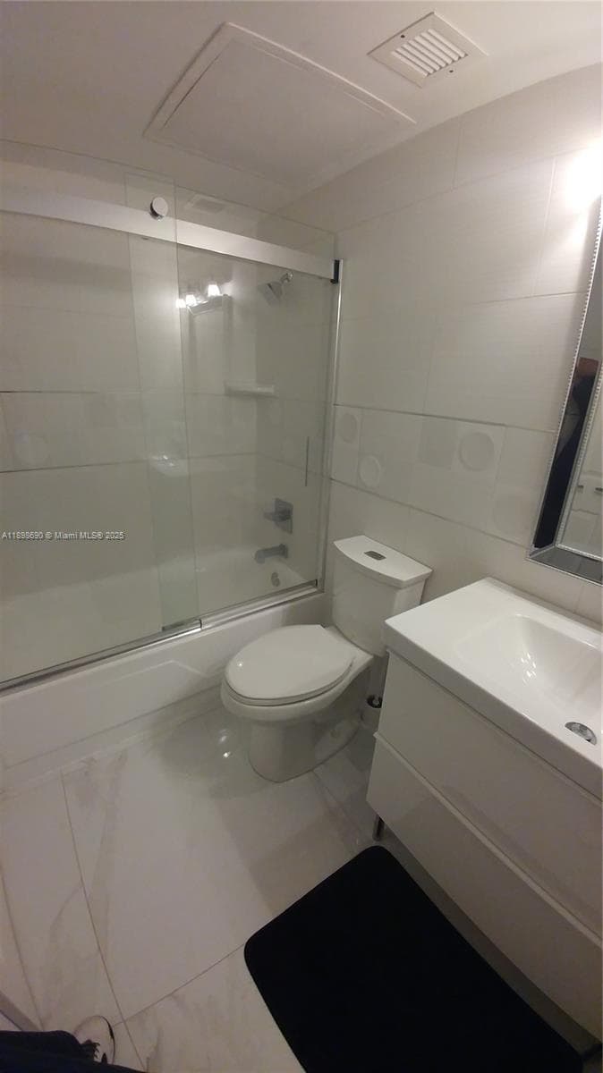 2501 Ocean Dr L04 photo 7