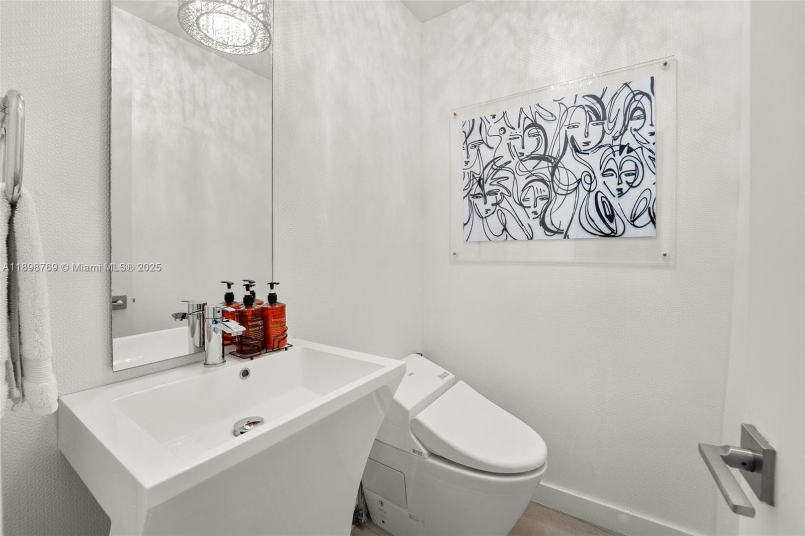 16 Island Ave 7C photo 25