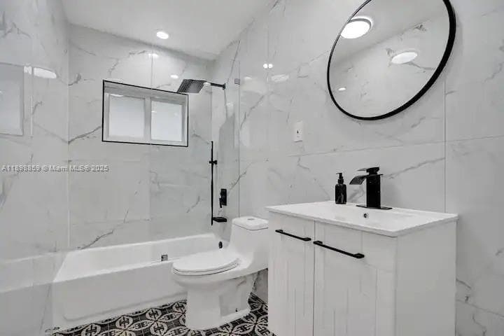 2100 SW 28th Way photo 19