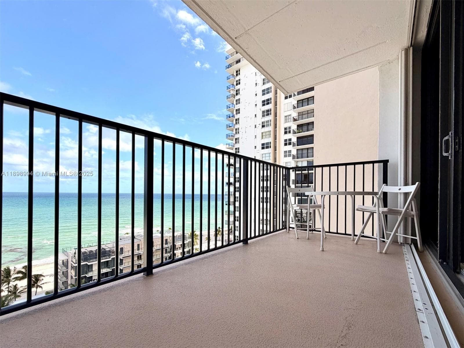 2101 S Ocean Dr 1402 photo 3