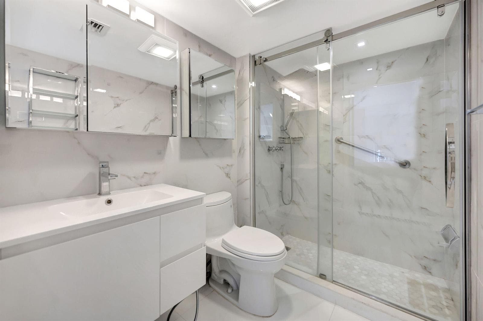 540 Brickell Key Drive 919 photo 12