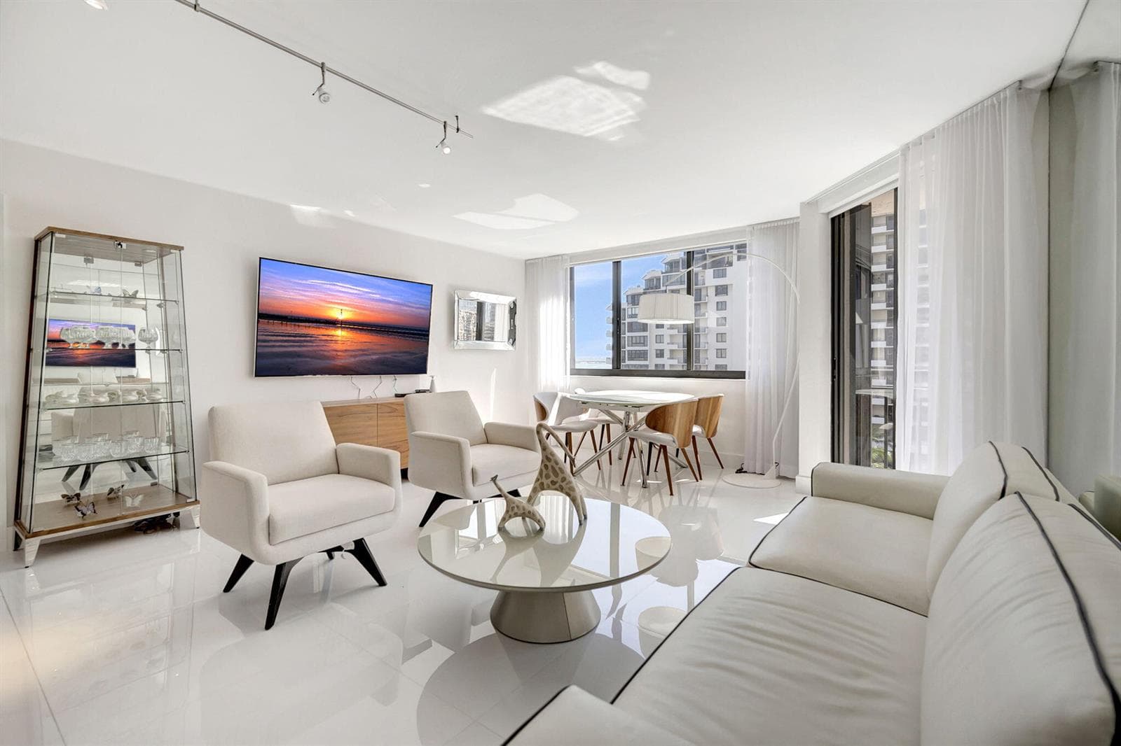 540 Brickell Key Drive 919 photo 5