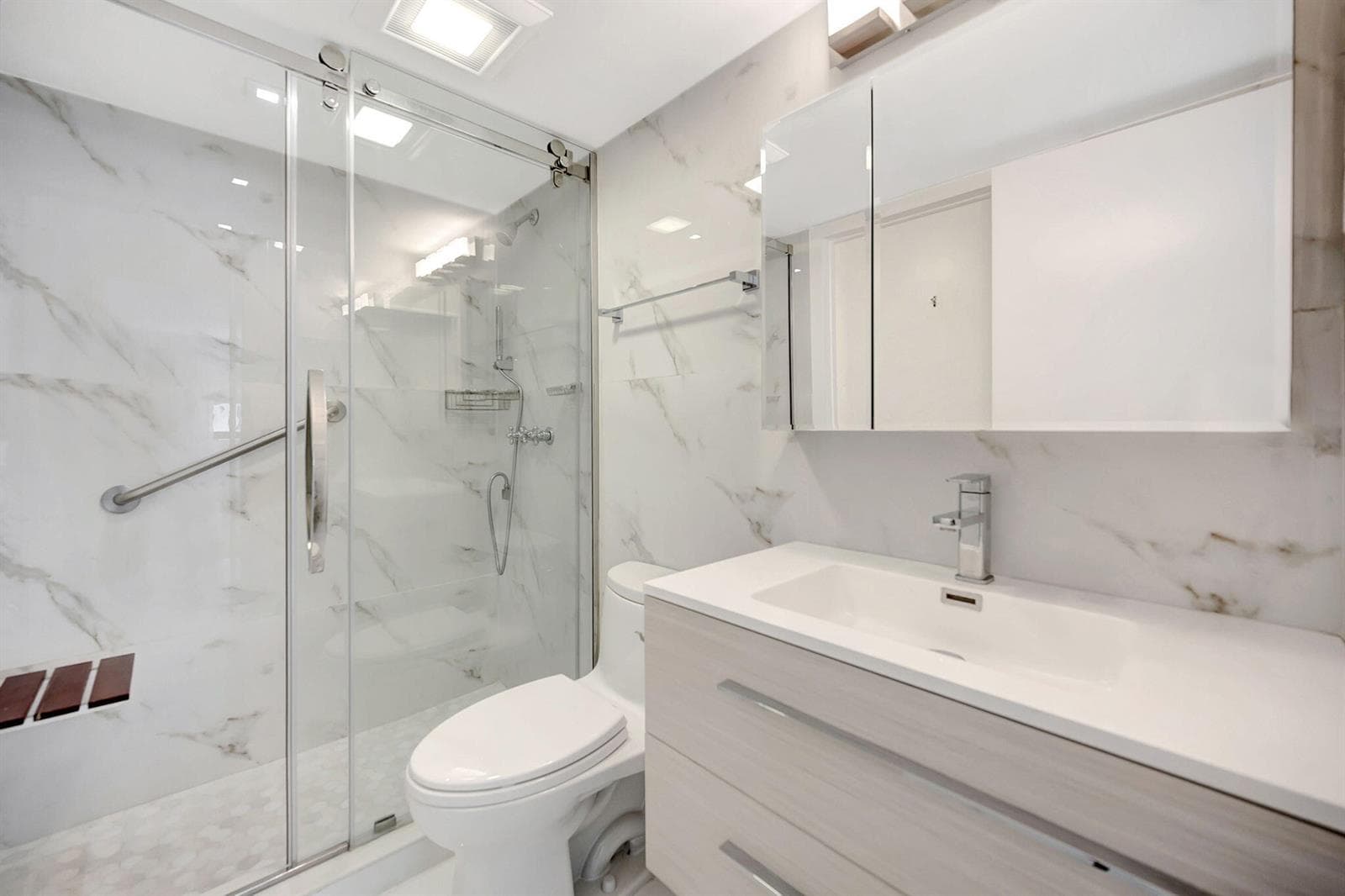 540 Brickell Key Drive 919 photo 15