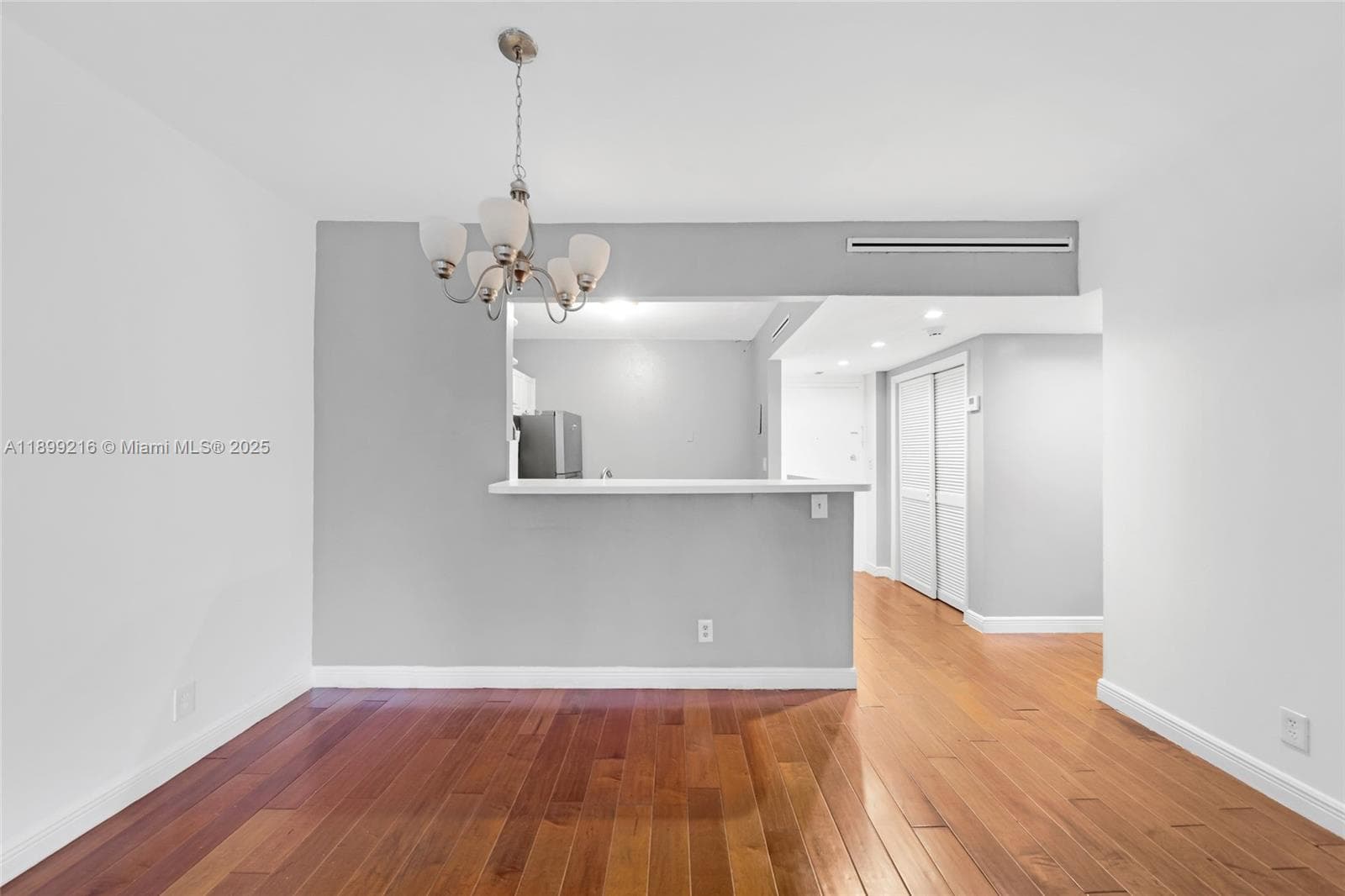 1455 N Treasure Dr 3K photo 6