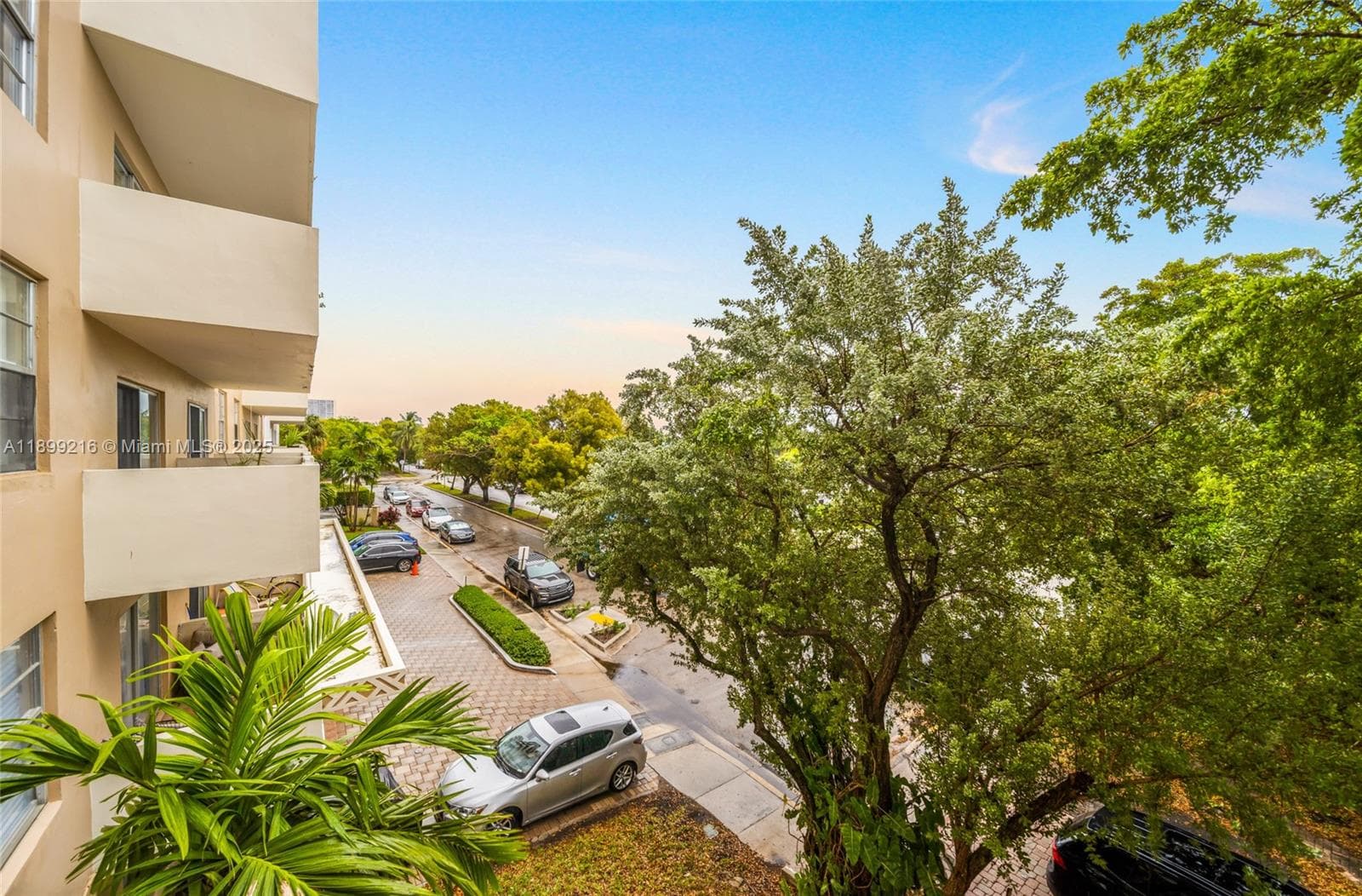 1455 N Treasure Dr 3K photo 22
