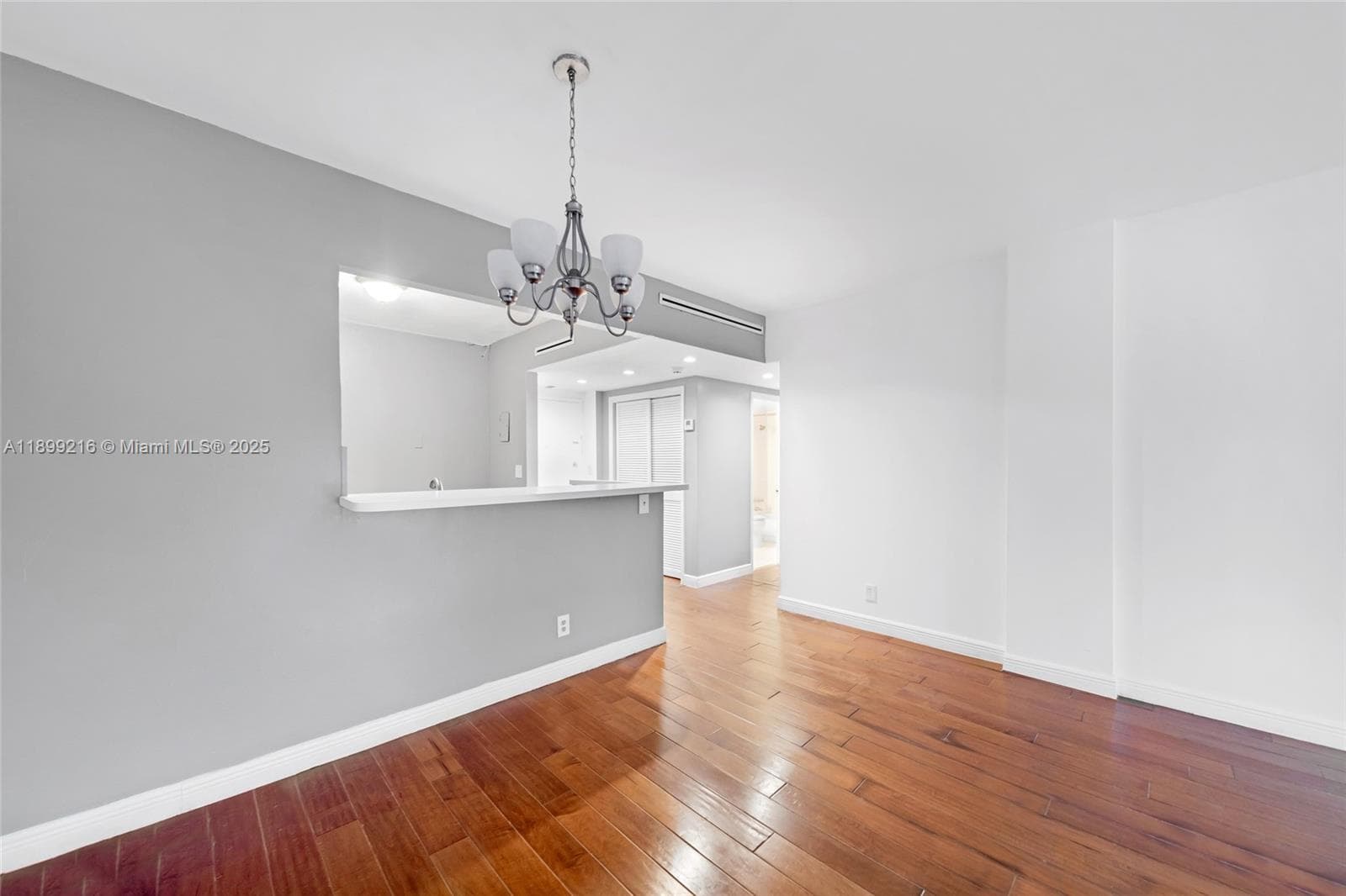 1455 N Treasure Dr 3K photo 5