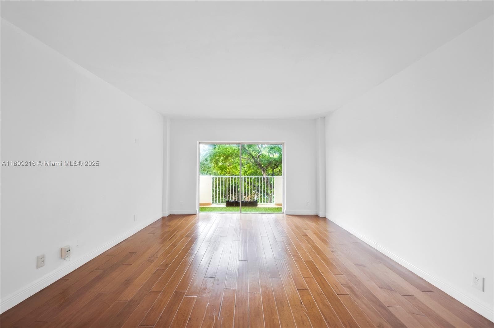 1455 N Treasure Dr 3K photo 9