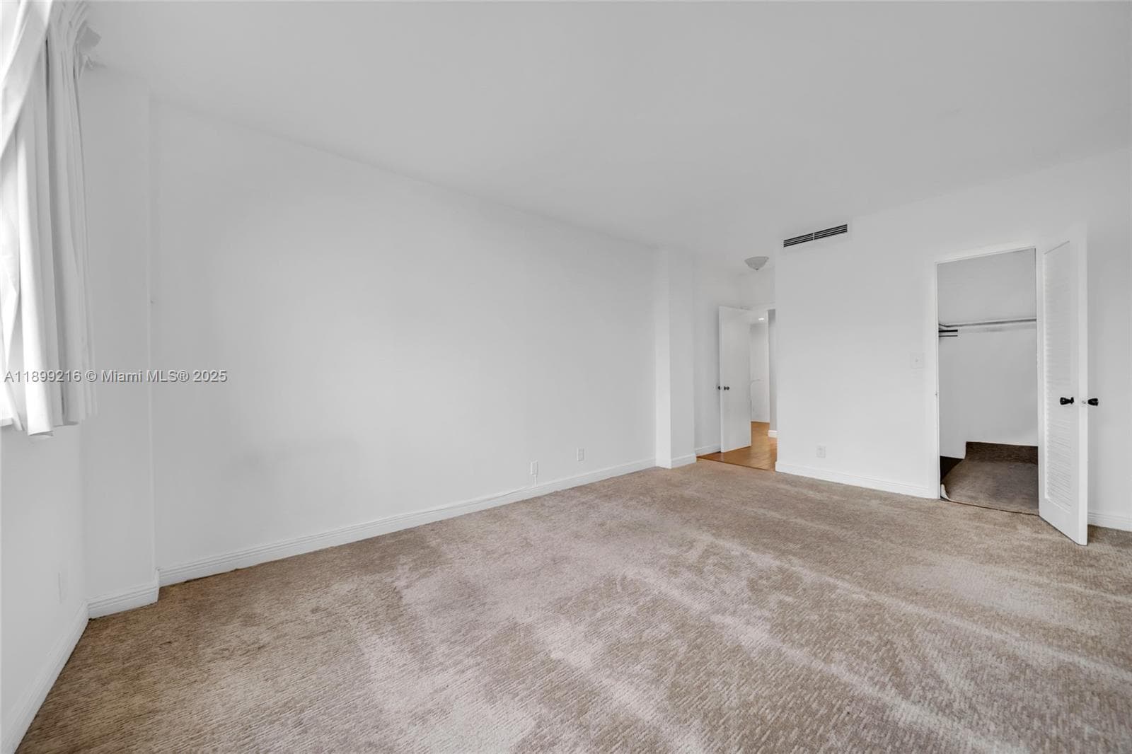 1455 N Treasure Dr 3K photo 18