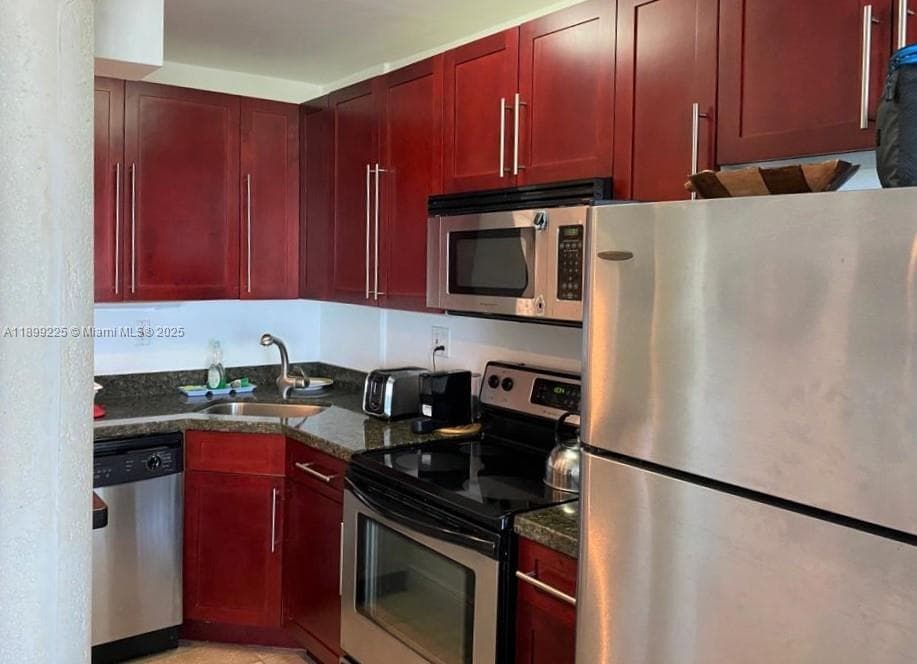 5401 Collins Ave 729 photo 20