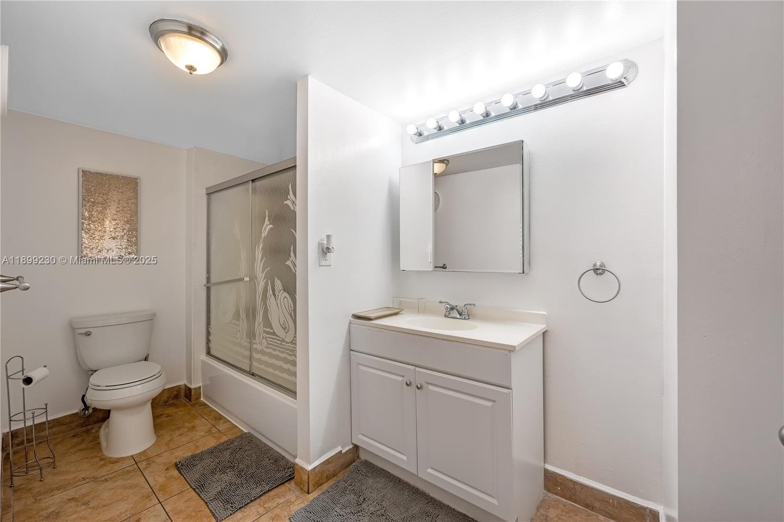 290 174th St 511 photo 14