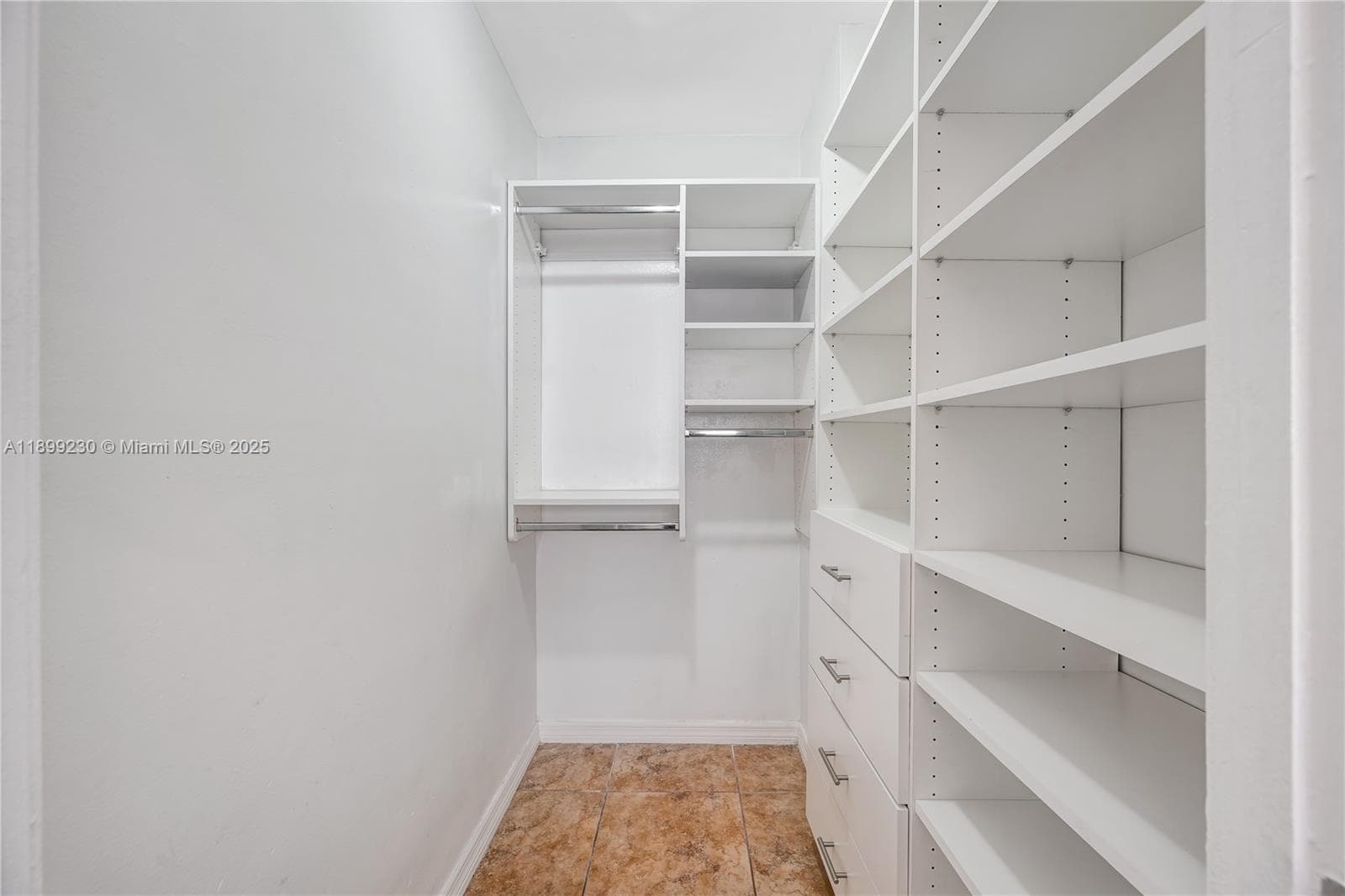 290 174th St 511 photo 15