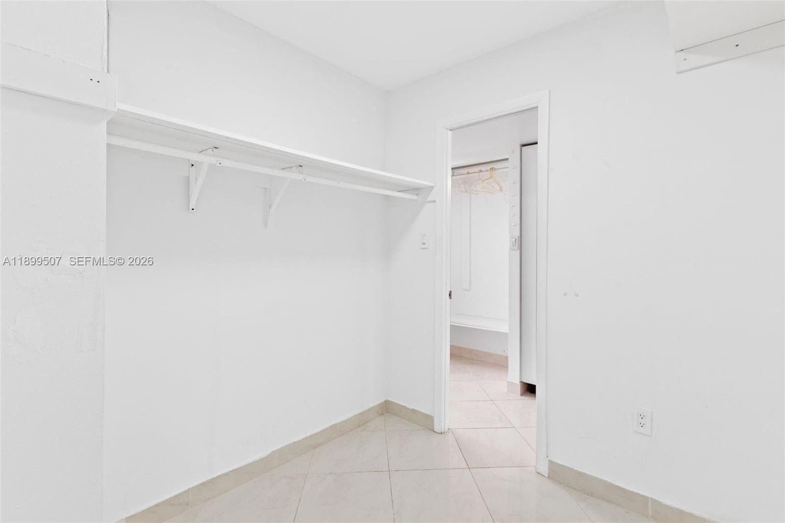 18021 Biscayne Blvd 1003 photo 9