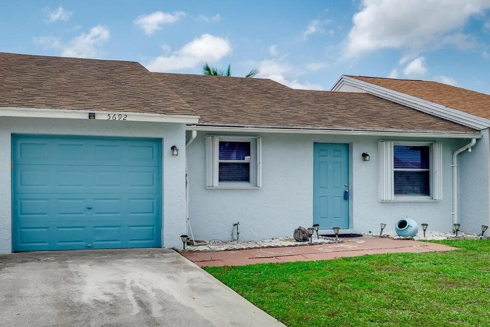 5692 SW Stonington Way SW 5692 photo 1