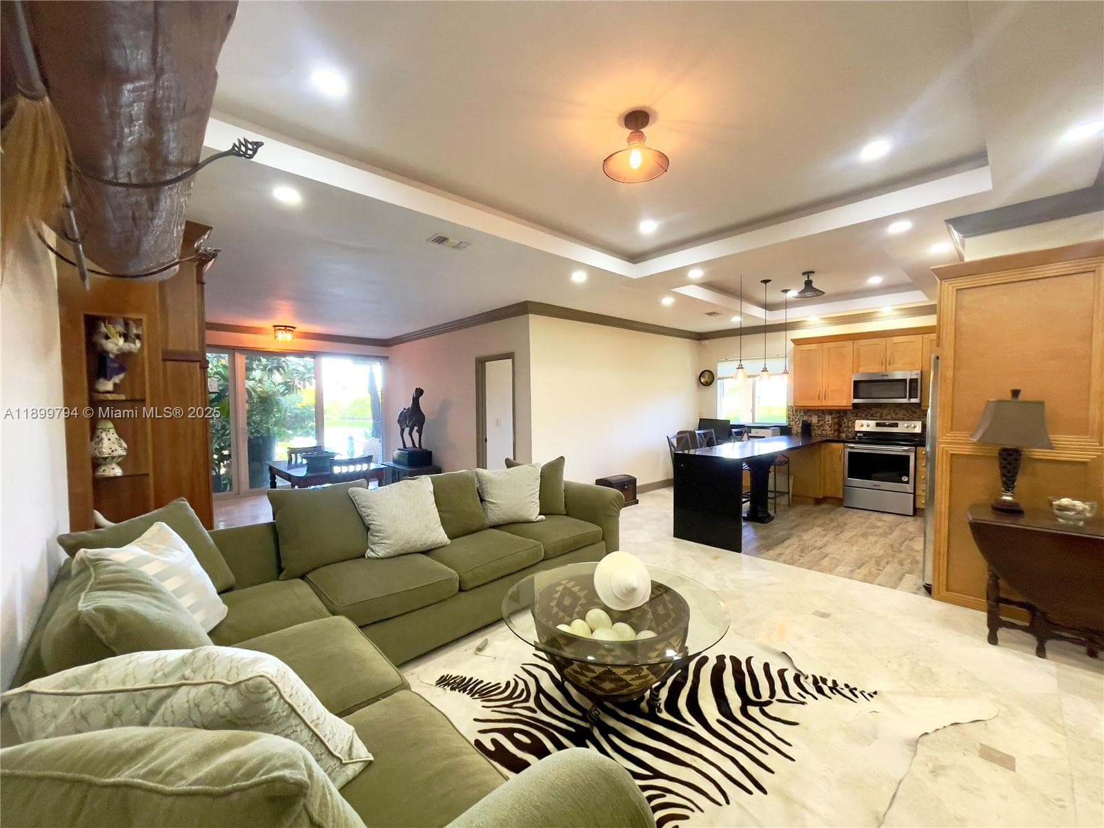6100 Paradise Point Dr photo 8