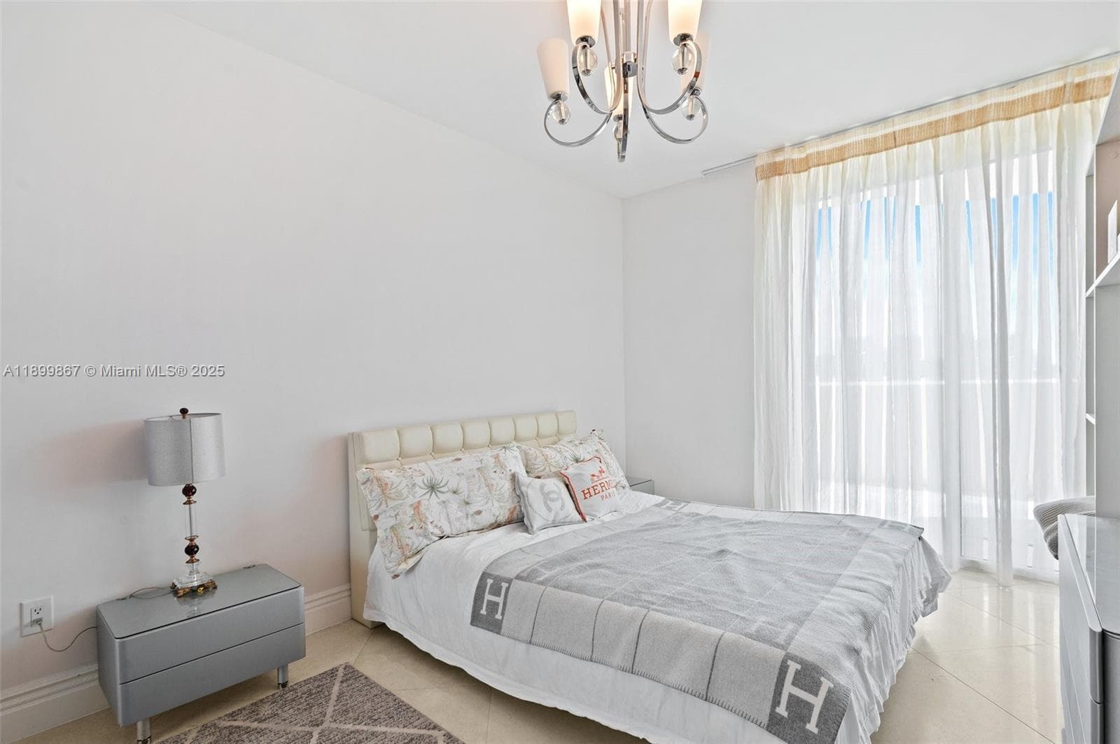 17875 Collins Ave 702 photo 23