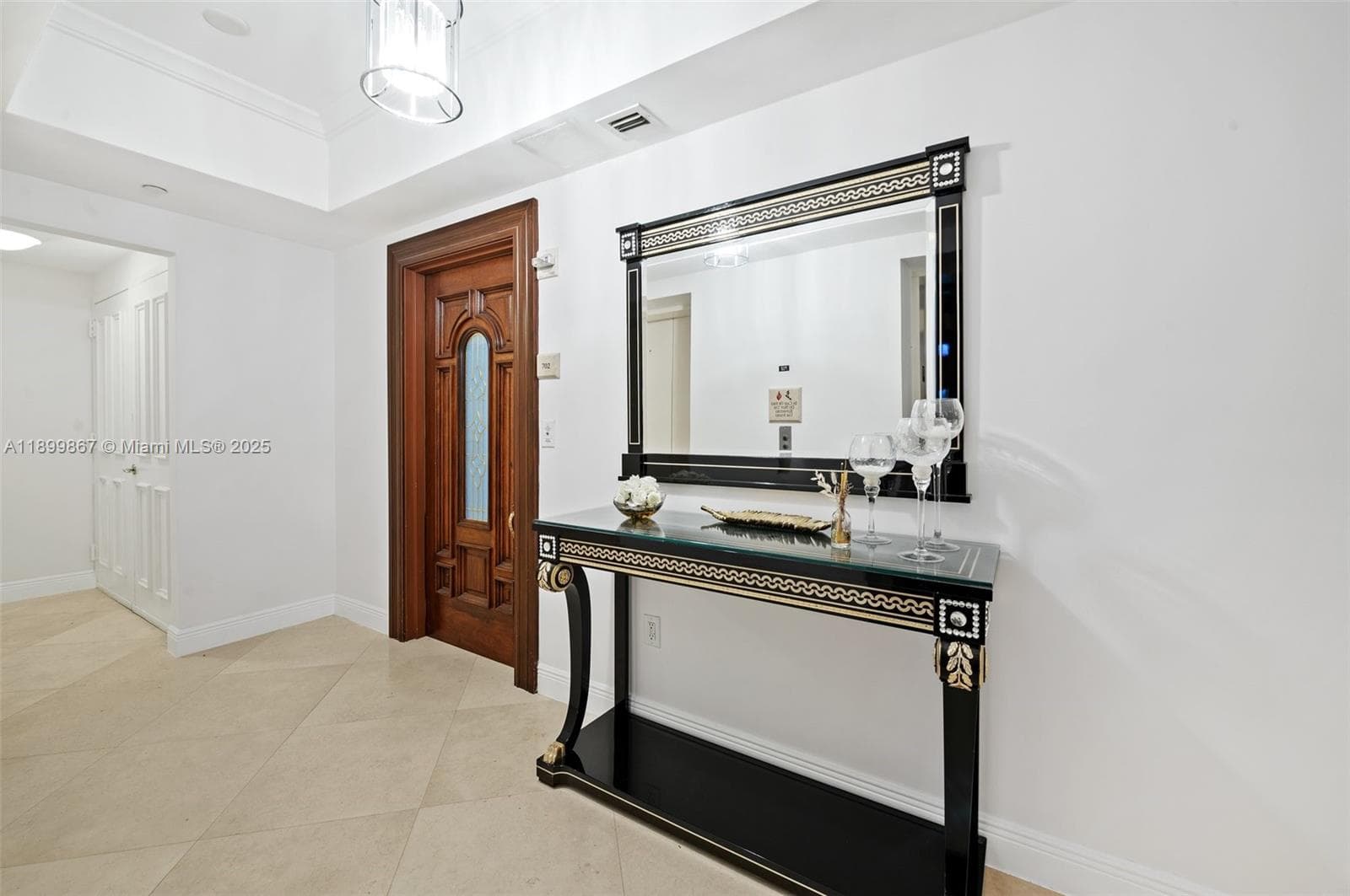17875 Collins Ave 702 photo 1