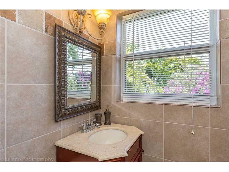 160 SE 12th Street photo 16