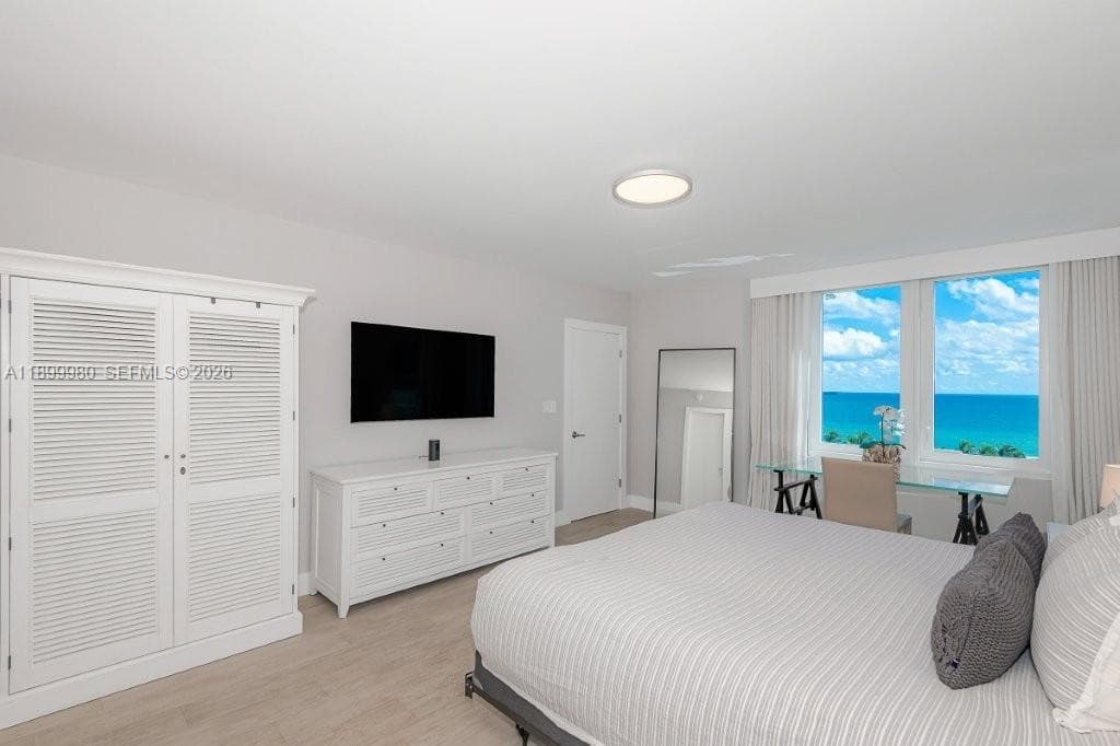 2301 Collins Ave 738 photo 12