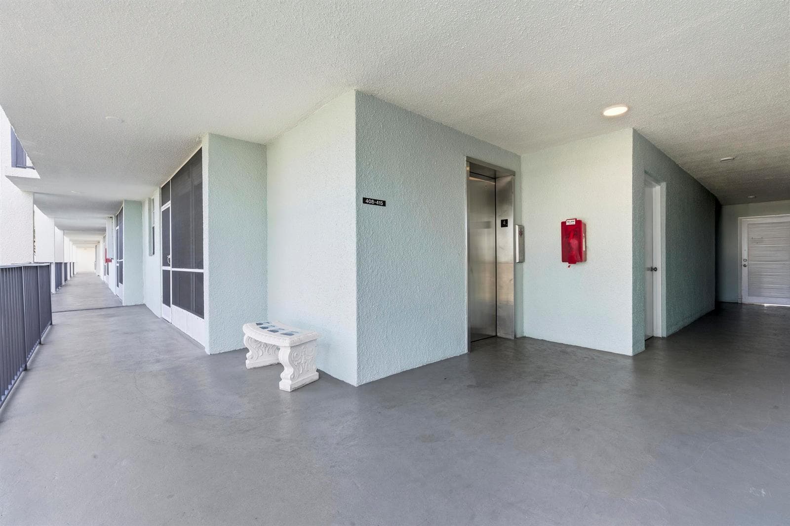 109 Paradise Harbour Blvd 415 photo 18