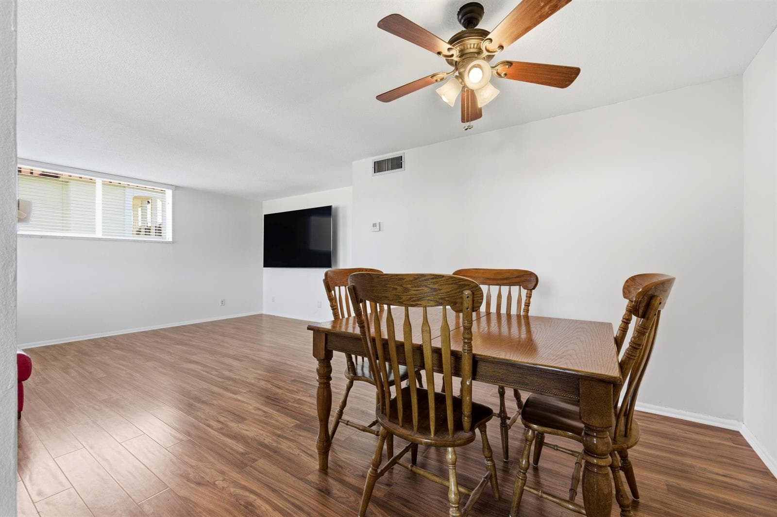 109 Paradise Harbour Blvd 415 photo 8