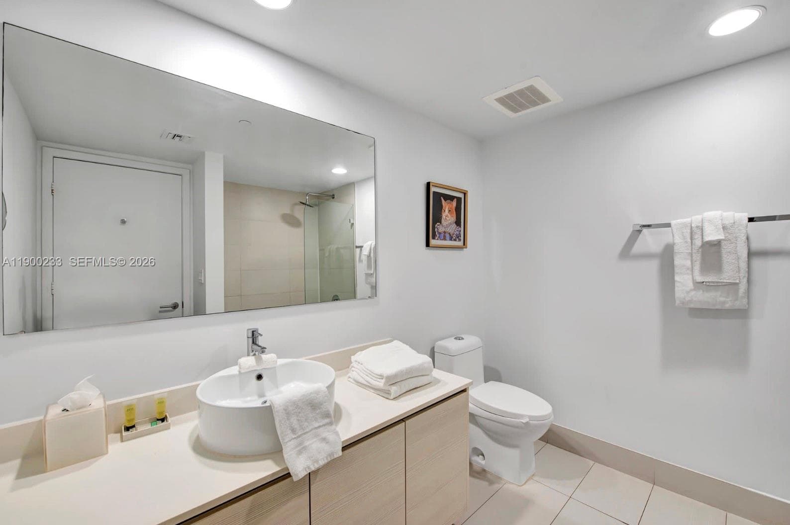 2602 E Hallandale Beach Blvd R1610 photo 20