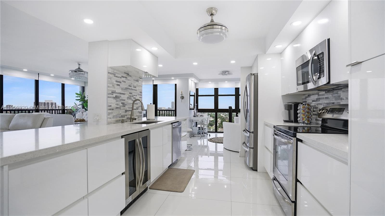 2017 S Ocean Dr 1510 photo 7