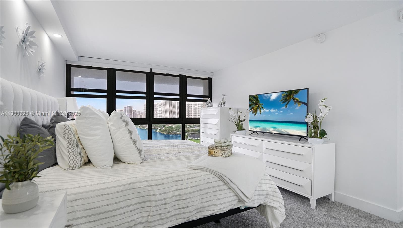 2017 S Ocean Dr 1510 photo 21
