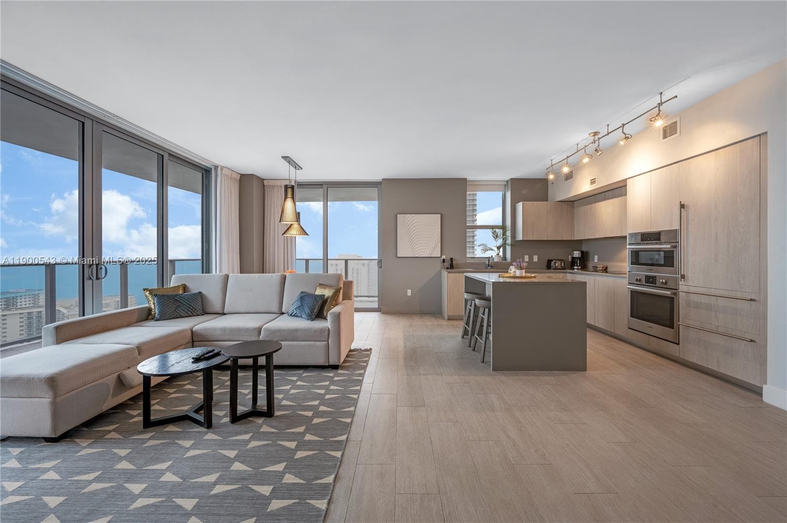 4010 S Ocean Dr R2501 photo 5