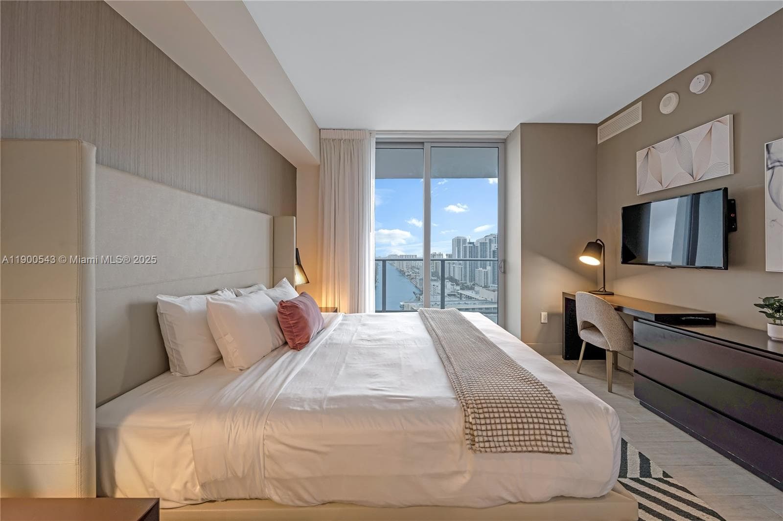 4010 S Ocean Dr R2501 photo 19