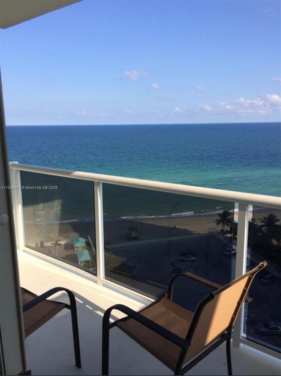 3725 S Ocean Dr 1516 photo 3