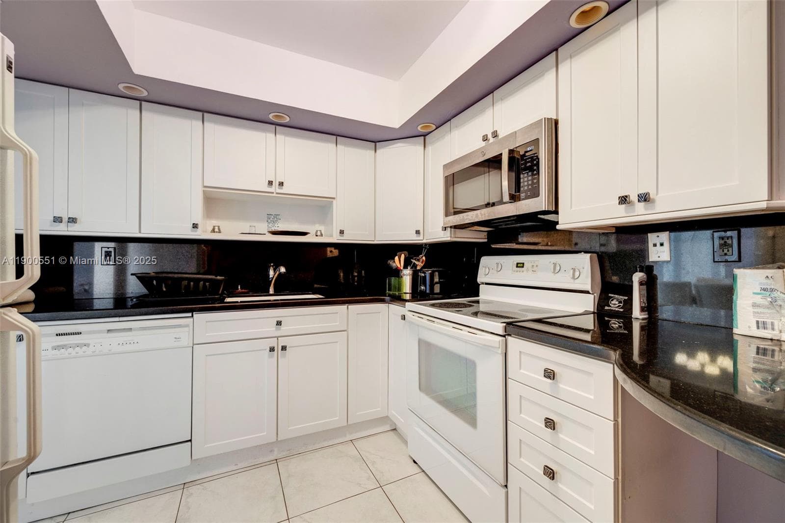 3725 S Ocean Dr 1516 photo 9