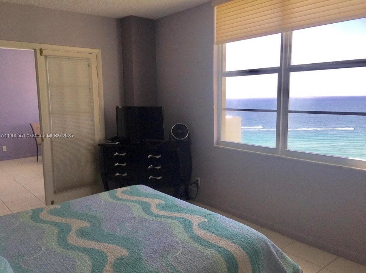 3725 S Ocean Dr 1516 photo 11