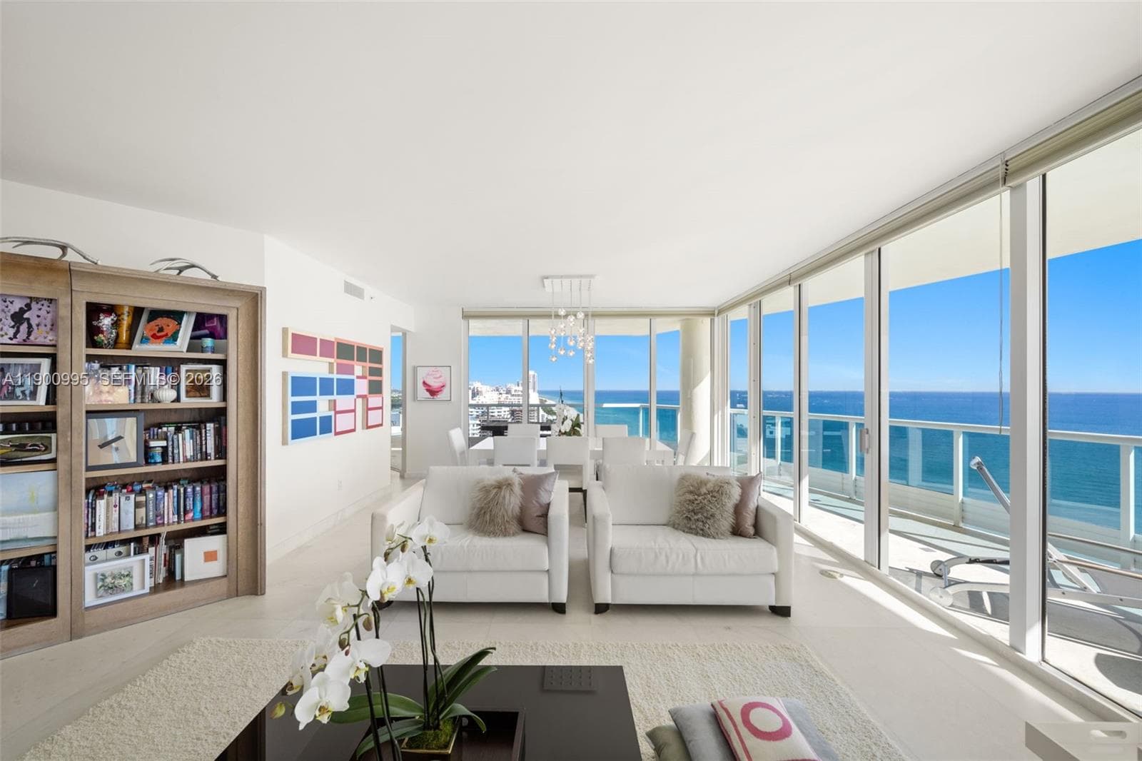 5025 Collins Ave 2409 photo 3