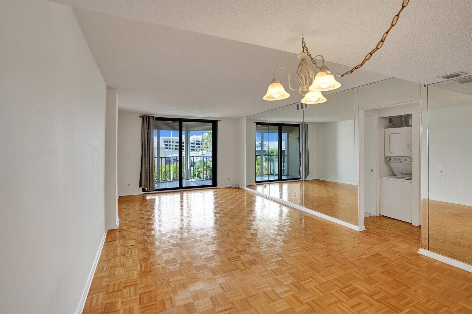 890 N Federal Highway 410 photo 15