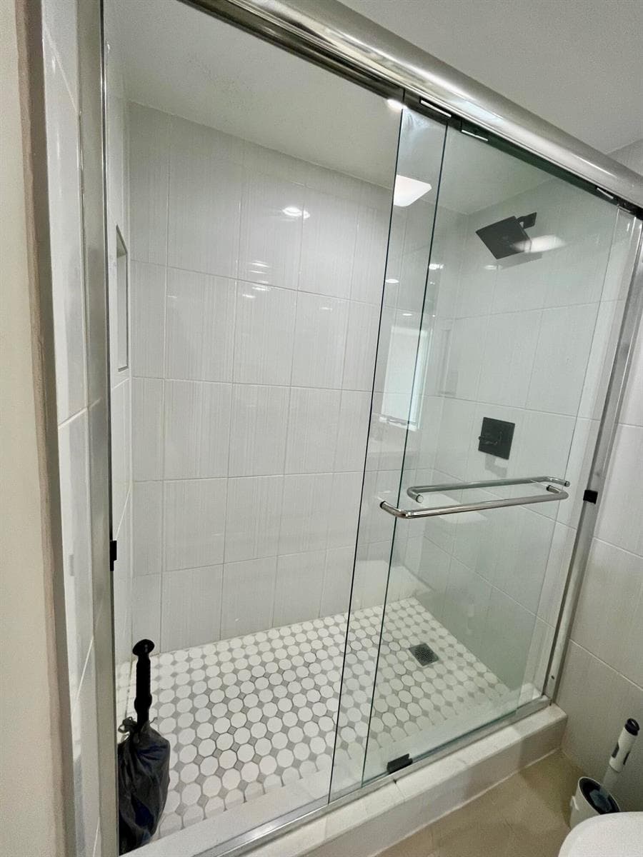 301 Croton Avenue 406 photo 8