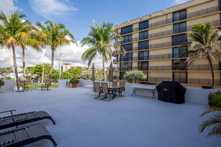 4200 S Ocean Boulevard 503 photo 9
