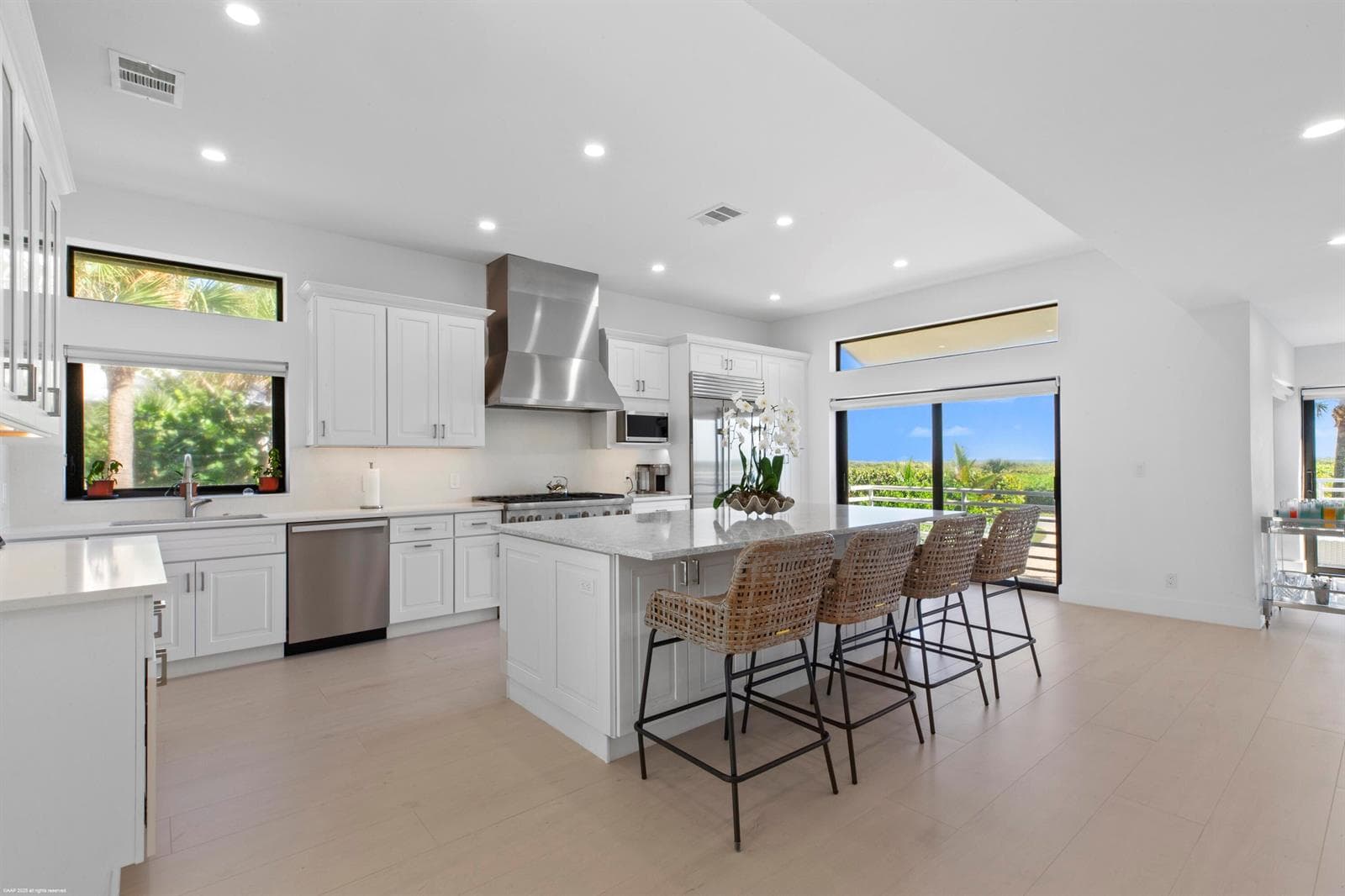 116 N Beach Road photo 17