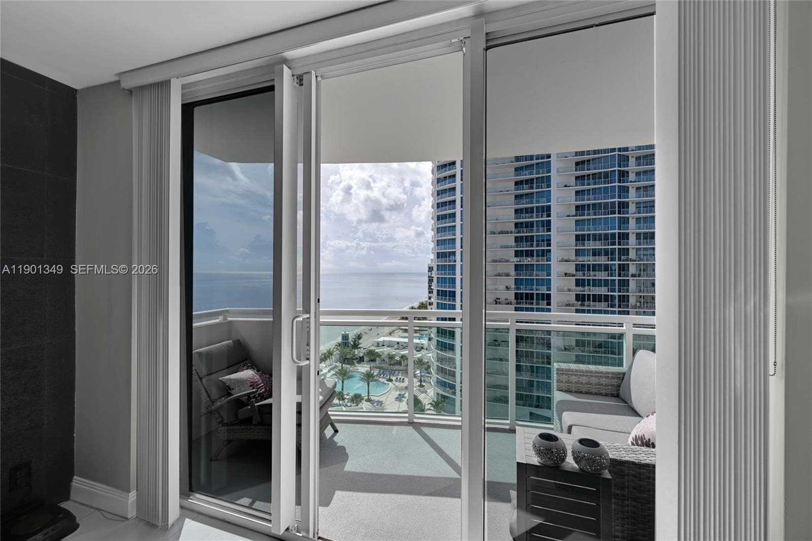 3001 S Ocean Dr 1513 photo 22