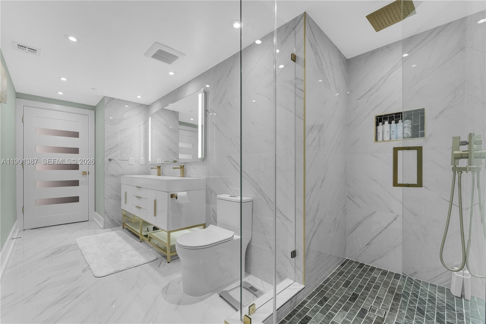 495 Brickell Ave 3802 photo 22