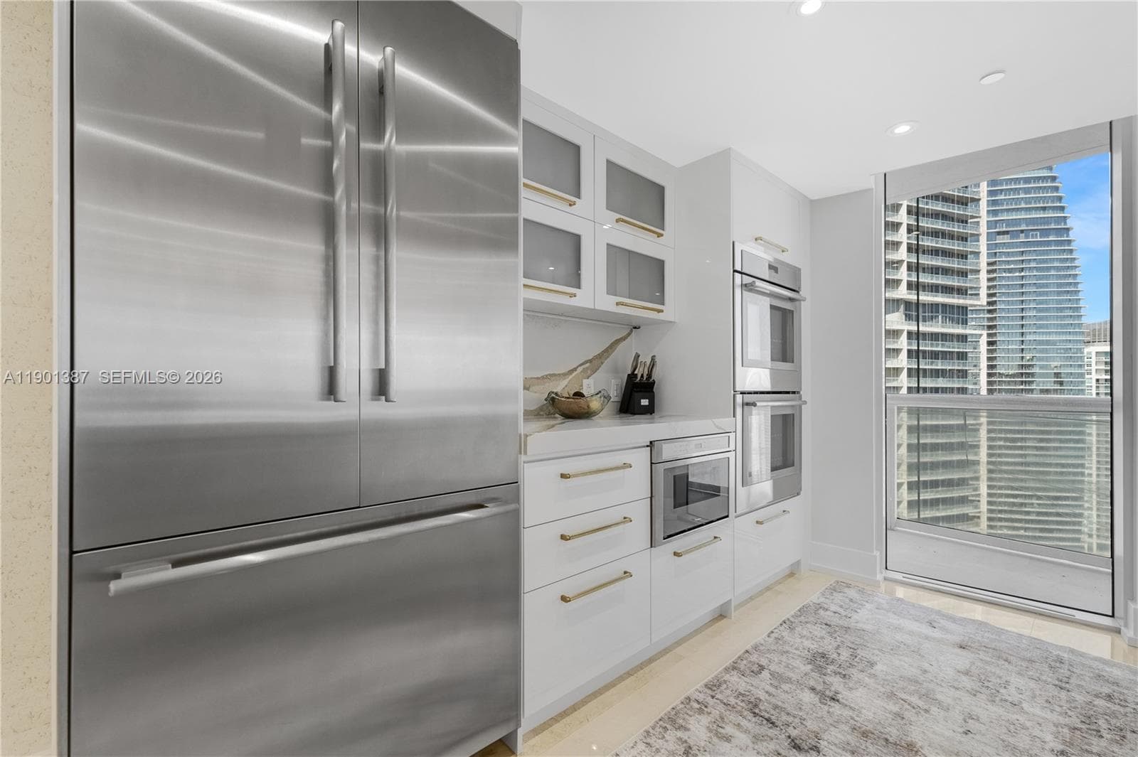 495 Brickell Ave 3802 photo 5