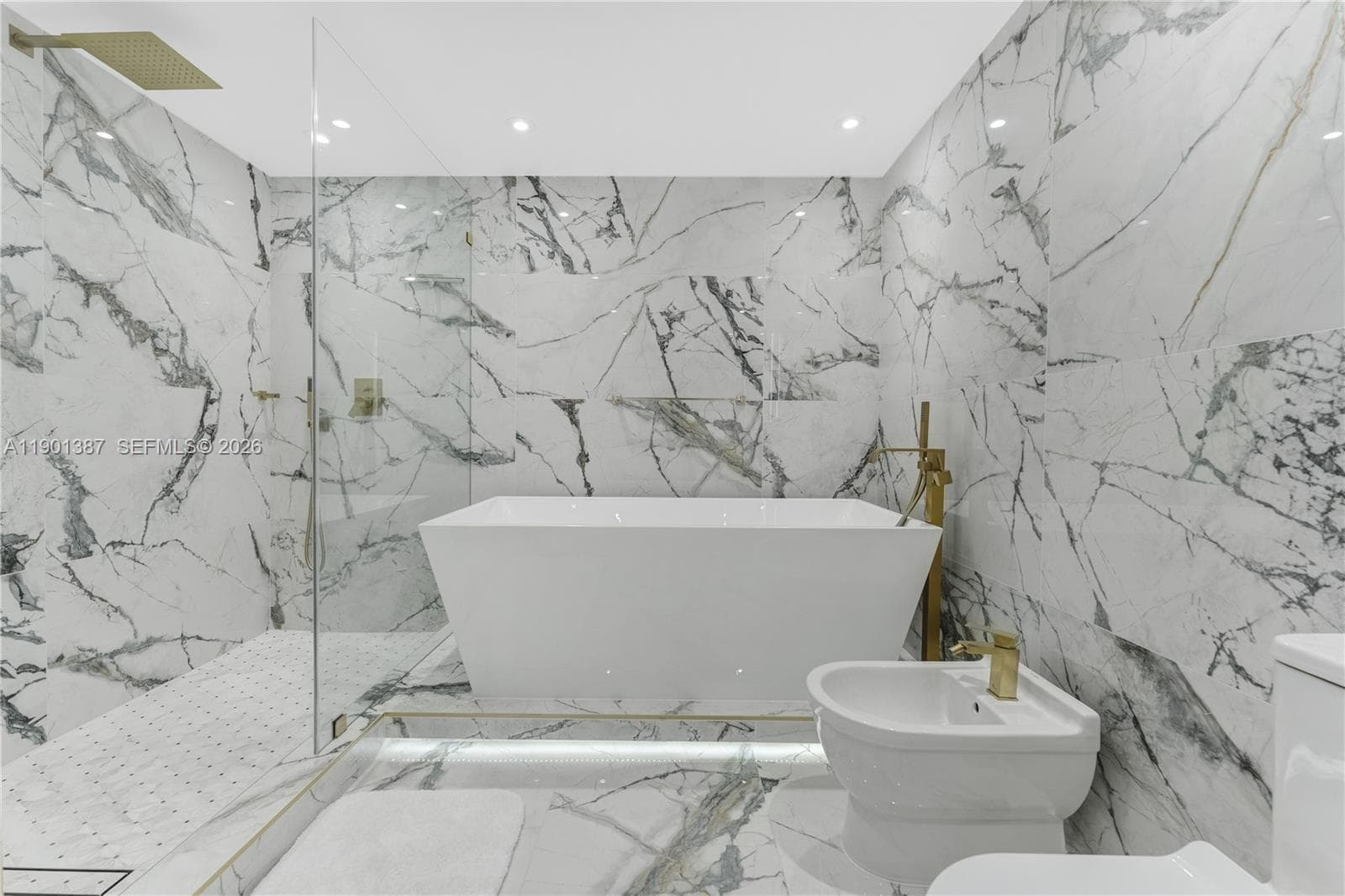 495 Brickell Ave 3802 photo 14