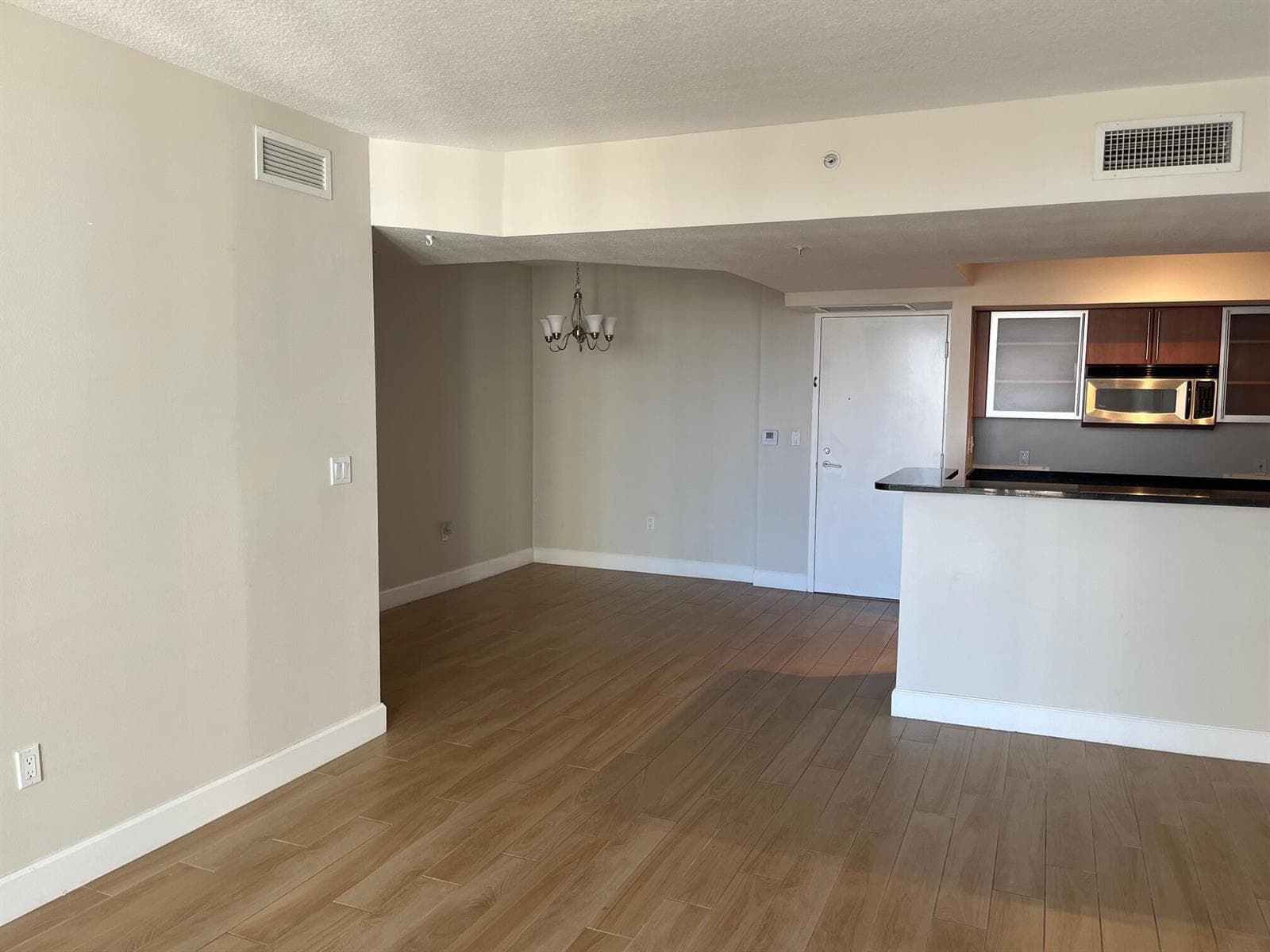 1551 N Flagler Drive 802 photo 6